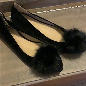 Used Old Navy Pom Pom Flat Slippers